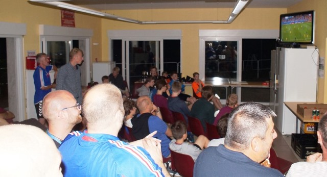  20160610 EKB Ay 0407